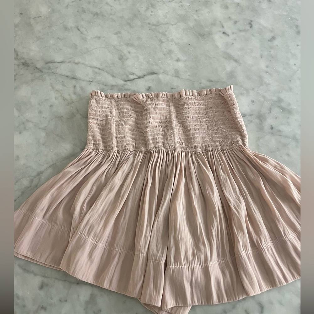 Koch nude/ light pink shorts